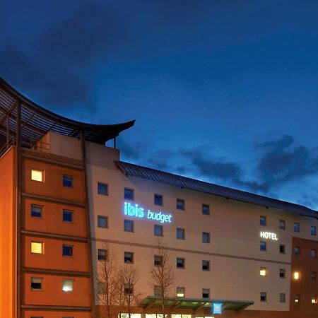 Ibis Budget Newport Екстериор снимка